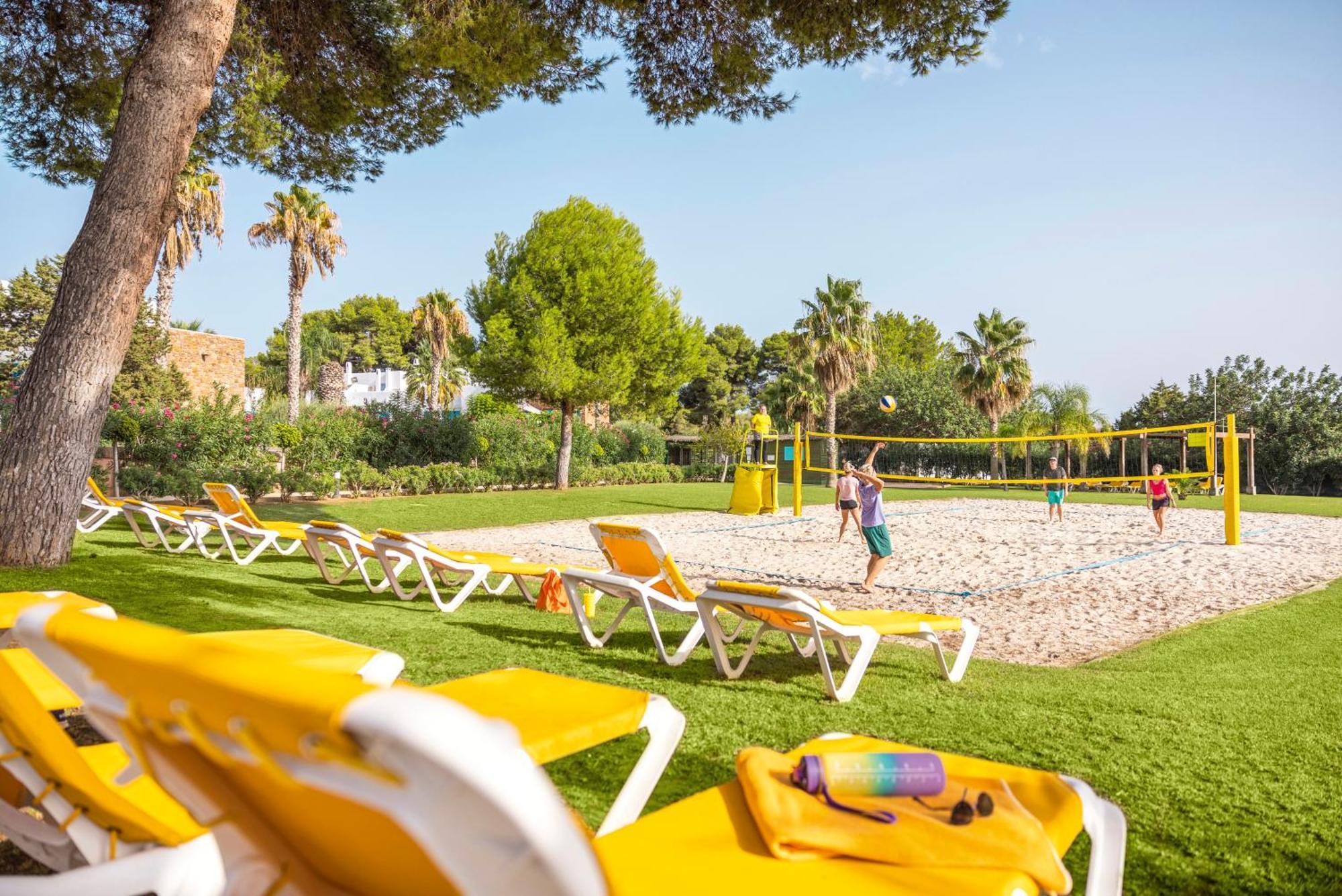 Hotel Tui Magic Life Cala Pada Santa Eularia des Riu Esterno foto
