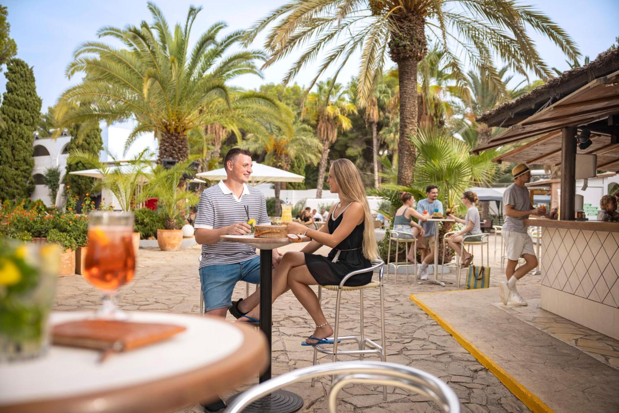 Hotel Tui Magic Life Cala Pada Santa Eularia des Riu Esterno foto